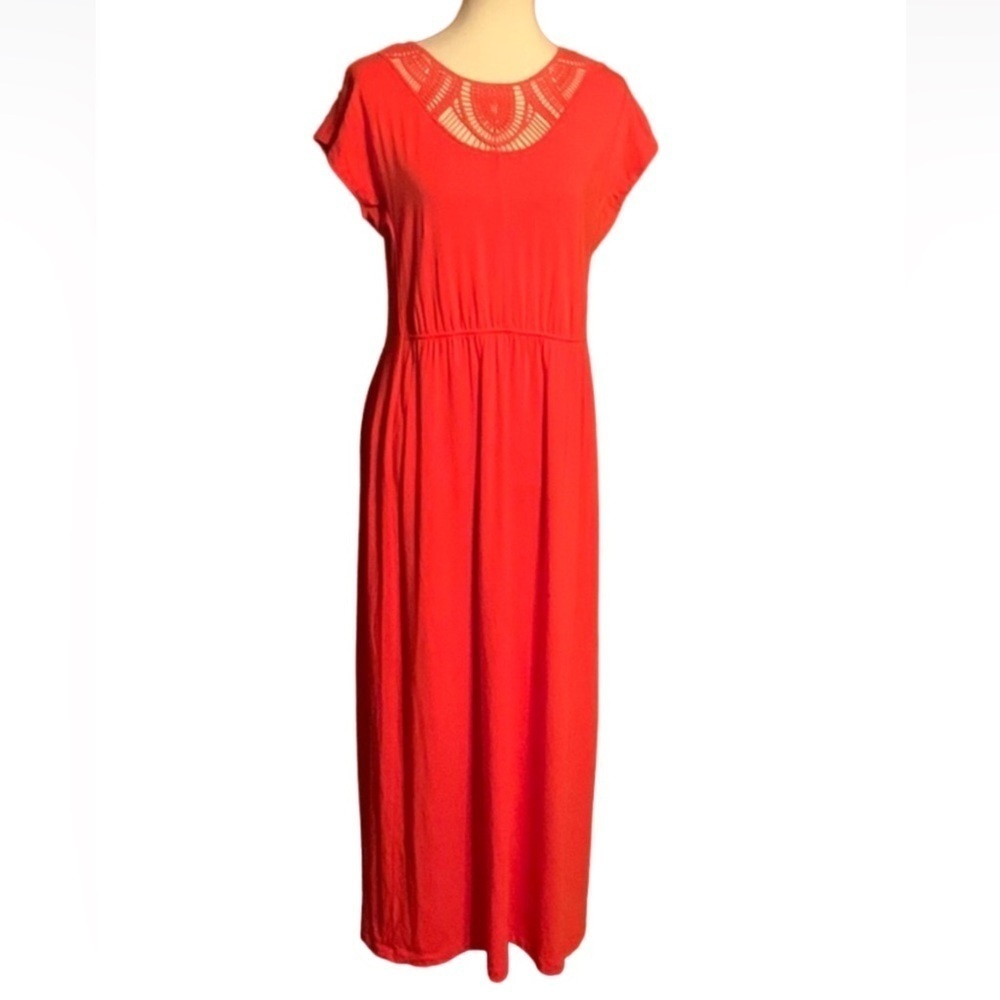 Lands’ End short sleeve maxi dress with lace neckline Size Medium